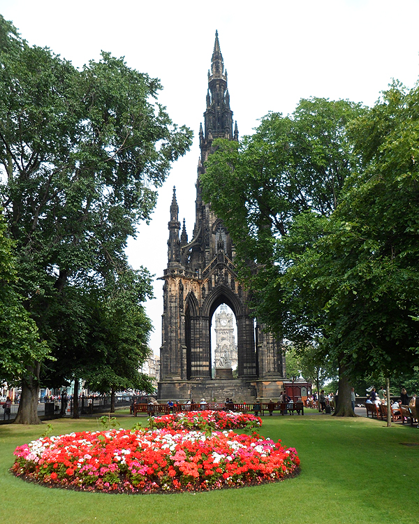 Scotts Monument 4